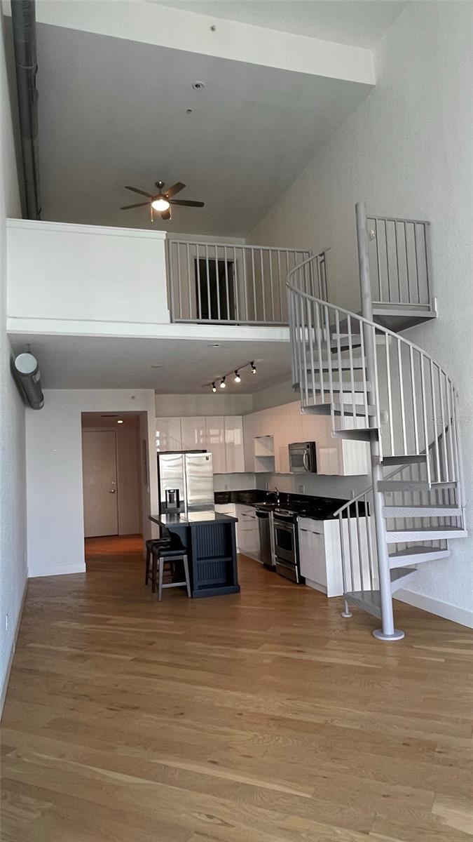 150 E ROBINSON ST #1423, ORLANDO, FL — photo 33