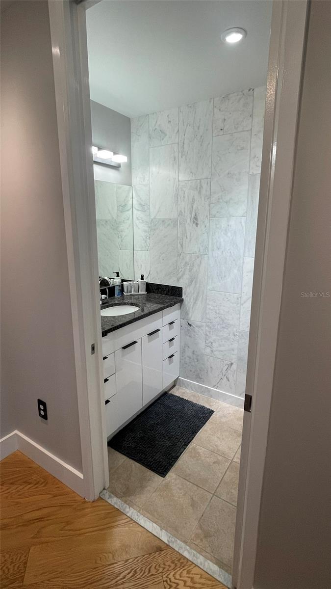 150 E ROBINSON ST #1423, ORLANDO, FL — photo 35