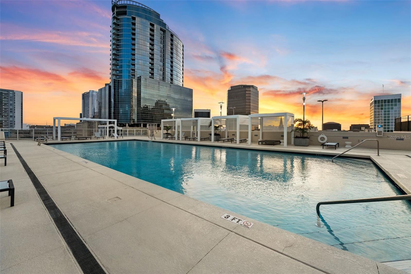 150 E ROBINSON ST #1423, ORLANDO, FL — photo 42