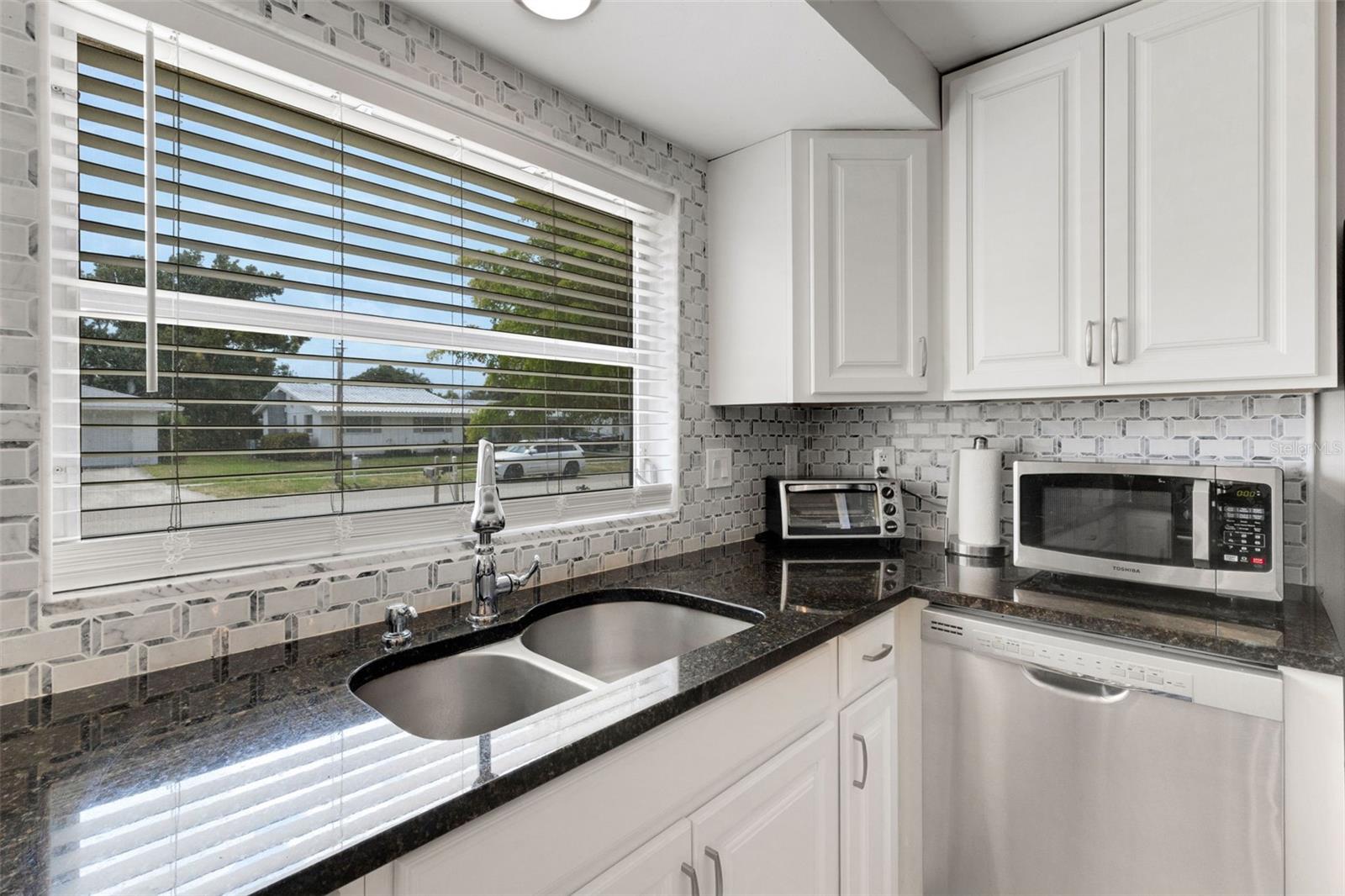3174 REGATTA CIR, SARASOTA, FL — photo 6