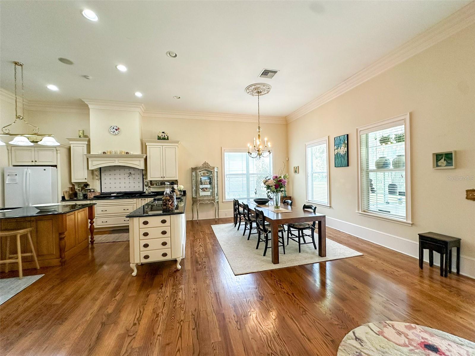 6425 NW 202ND PL, MICANOPY, FL — photo 16
