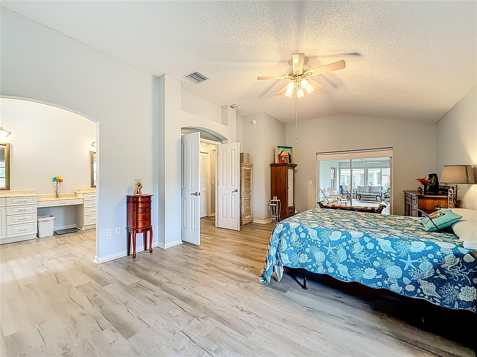 1738 AUGUSTINE DR, THE VILLAGES, FL — photo 8