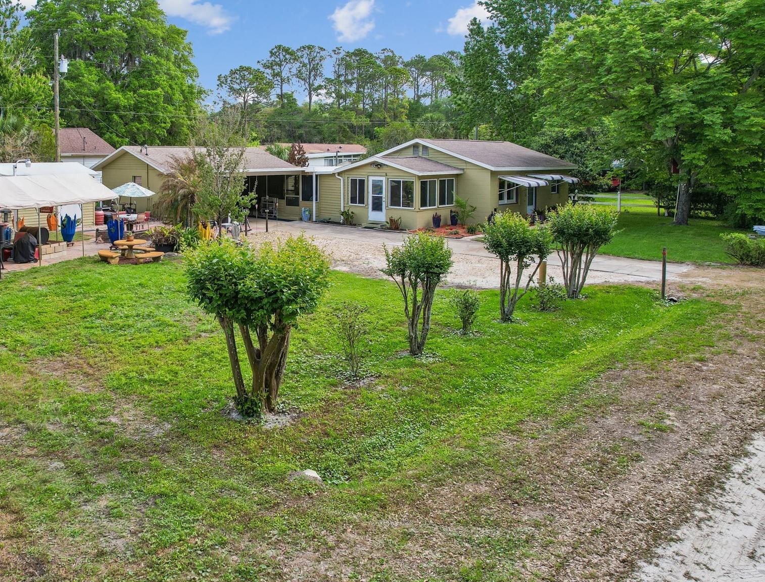 110 SHAFFER AVE, CRESCENT CITY, FL — photo 2