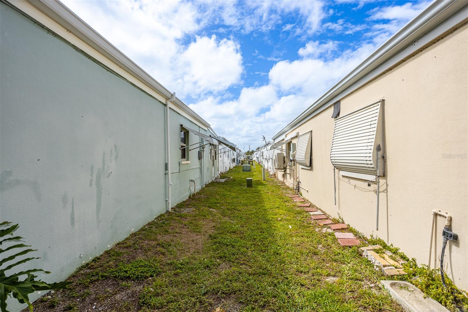 250 ROSERY RD NW #298, LARGO, FL — photo 37