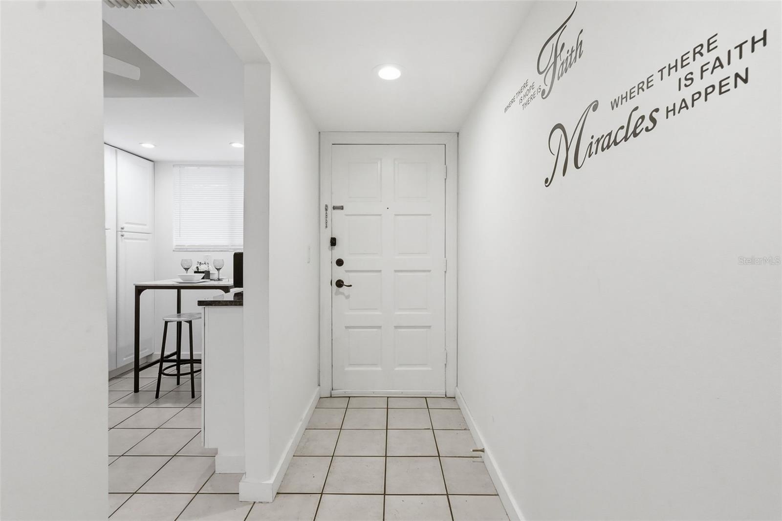 6340 NEWTOWN CIR #40A2, TAMPA, FL — photo 3