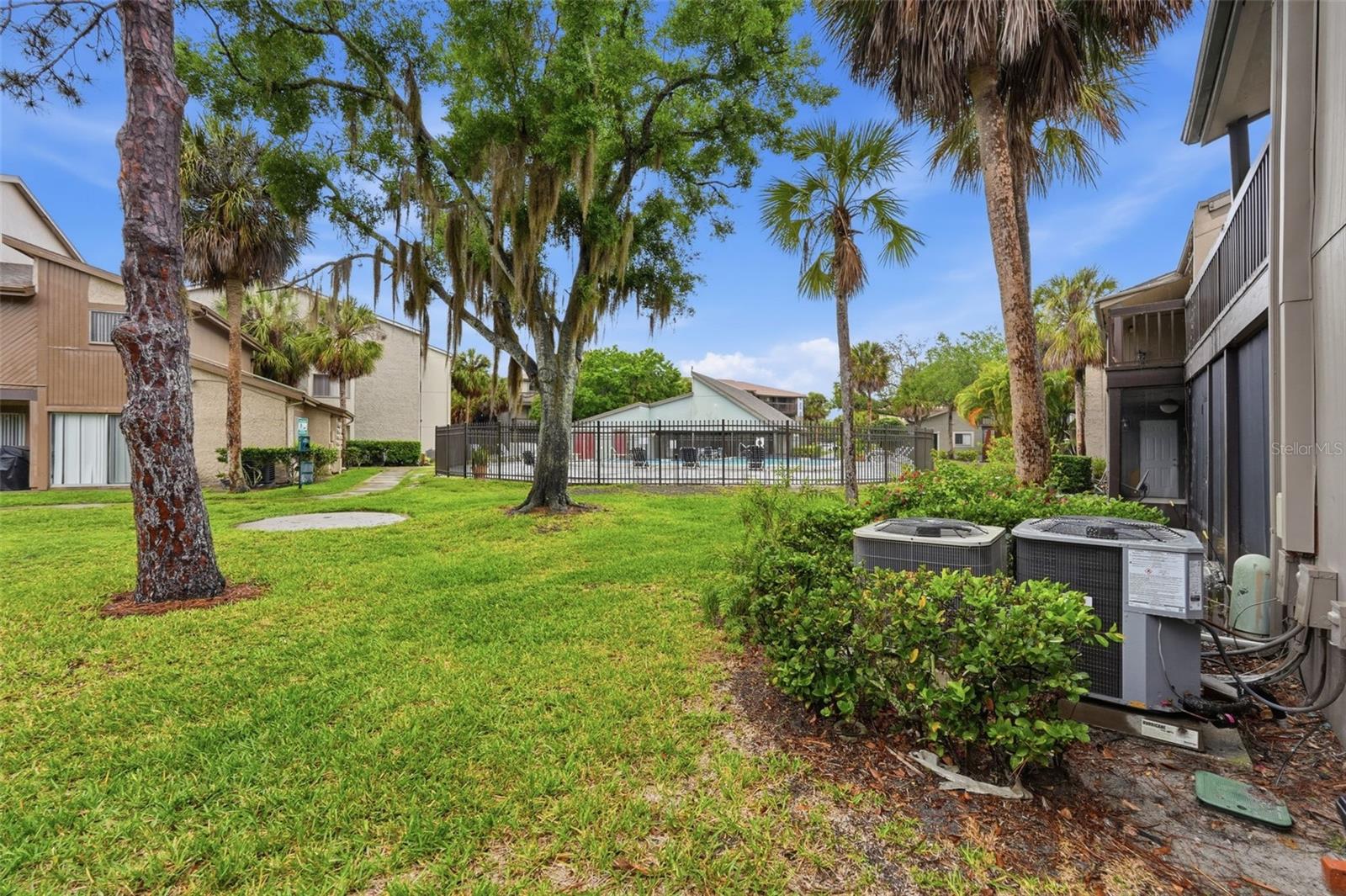 6340 NEWTOWN CIR #40A2, TAMPA, FL — photo 33