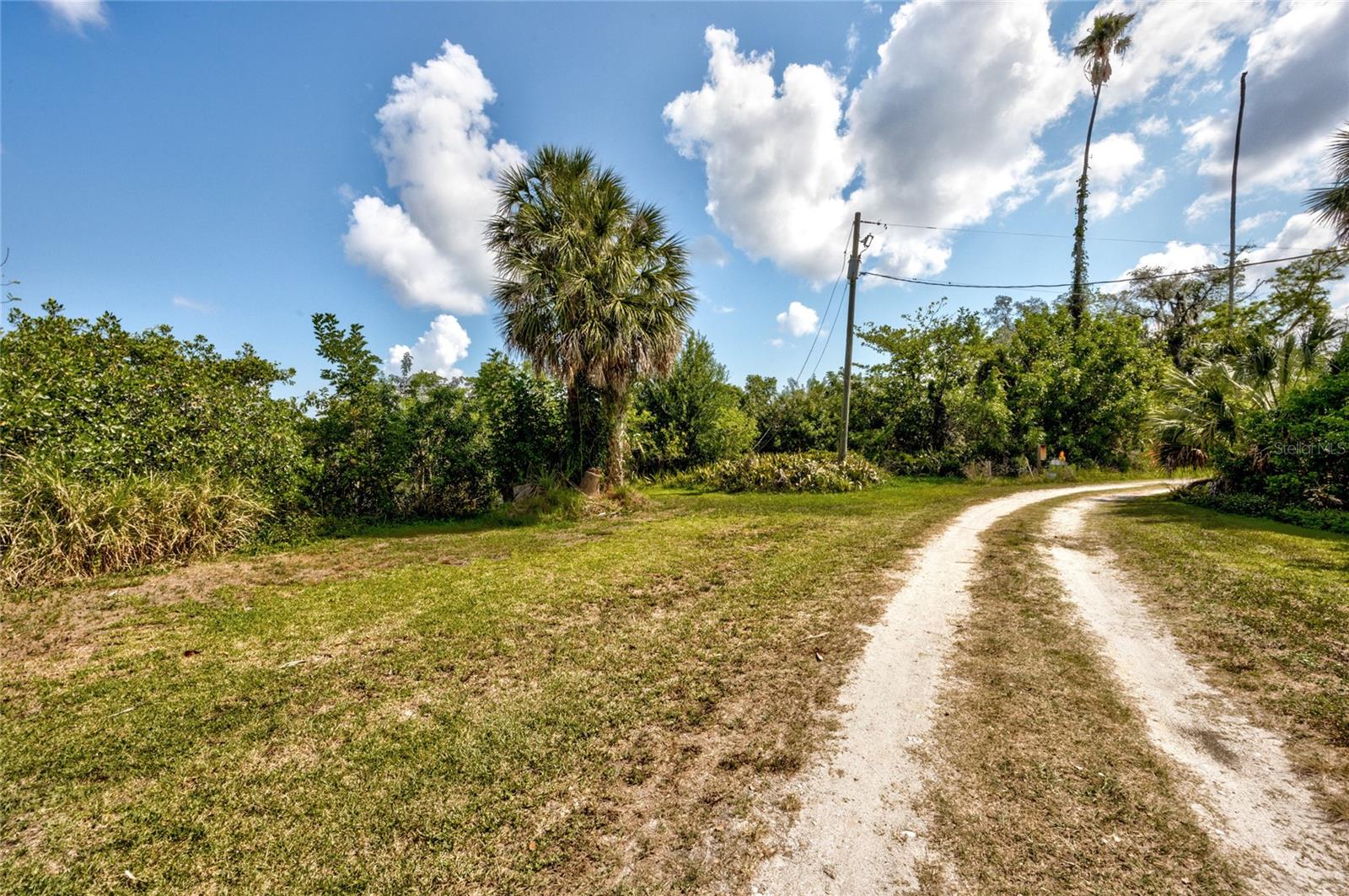102 DICKMAN DR SW, RUSKIN, FL — photo 42