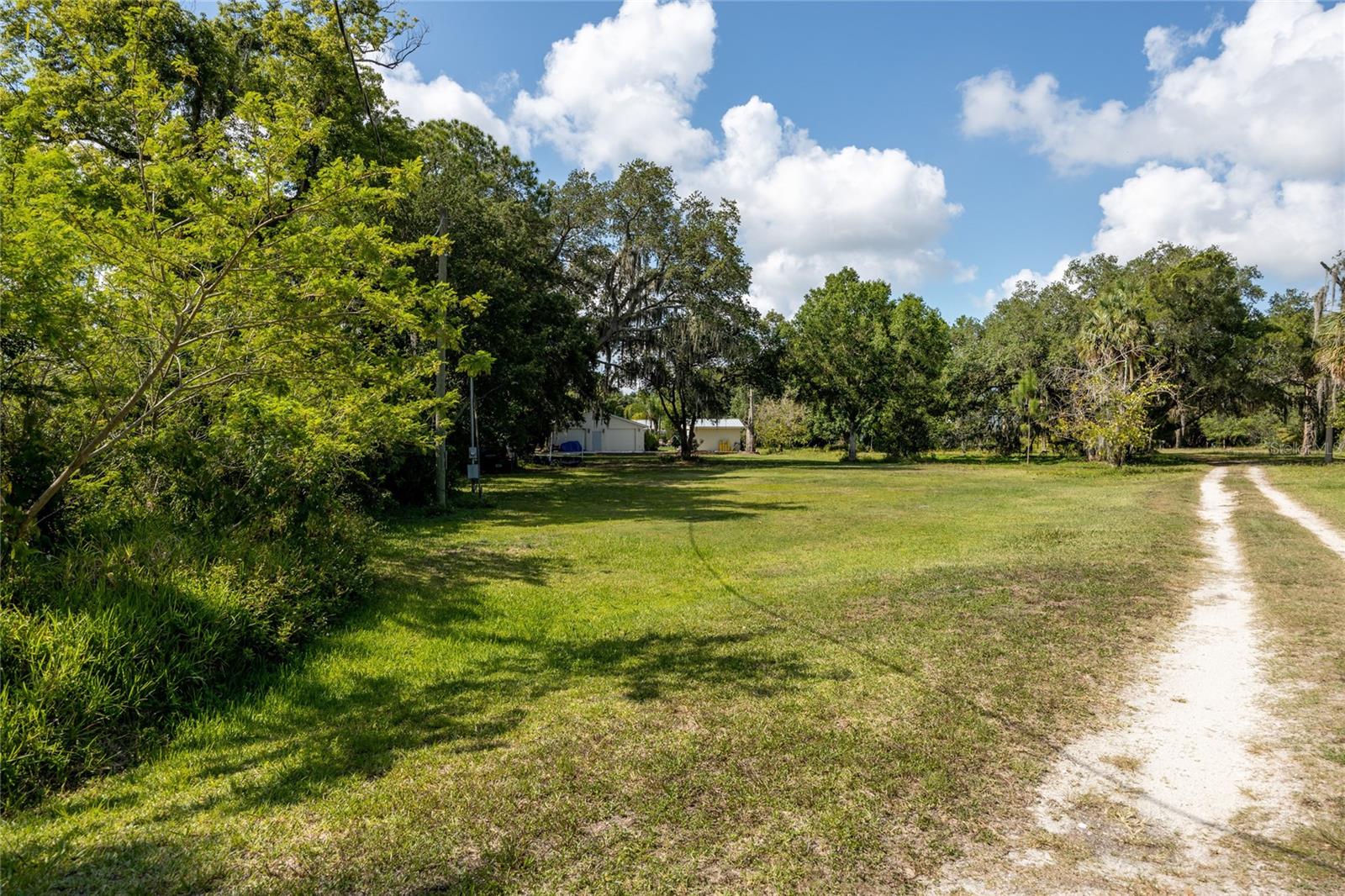 102 DICKMAN DR SW, RUSKIN, FL — photo 43