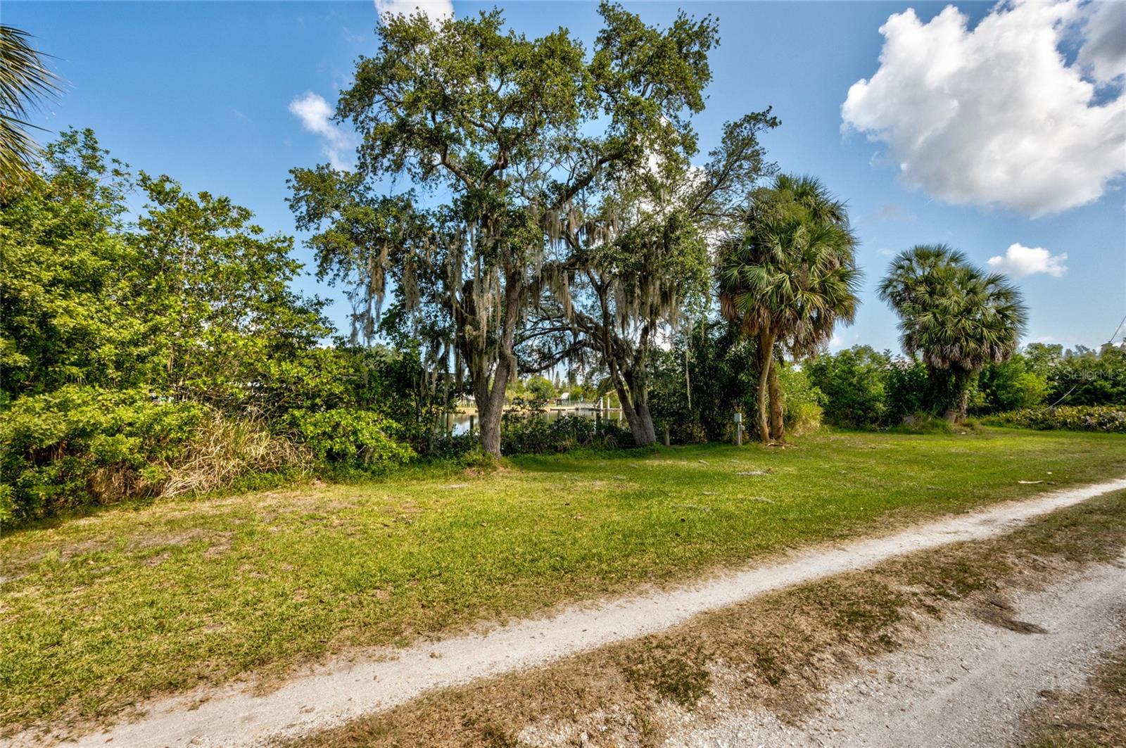 102 DICKMAN DR SW, RUSKIN, FL — photo 44
