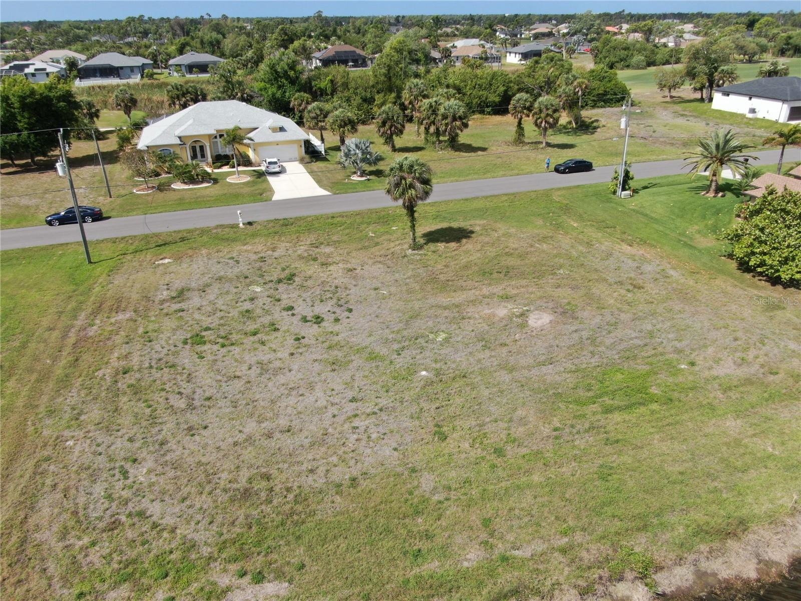 35 & 37 TOURNAMENT RD, ROTONDA WEST, FL — photo 3