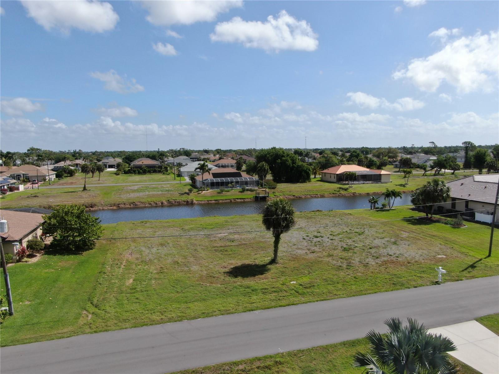 35 & 37 TOURNAMENT RD, ROTONDA WEST, FL — photo 10