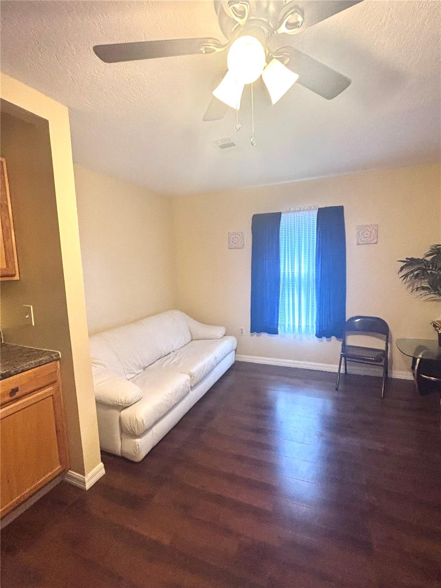 1513 N CENTRAL AVE, KISSIMMEE, FL — photo 3