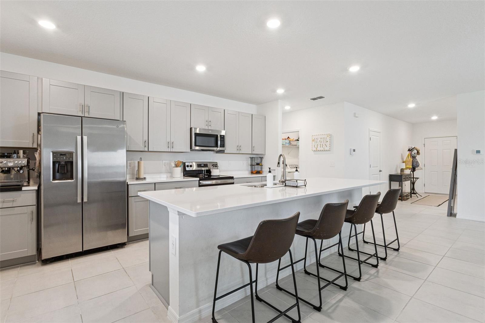 1099 CALICO POINTE CIR, GROVELAND, FL — photo 4