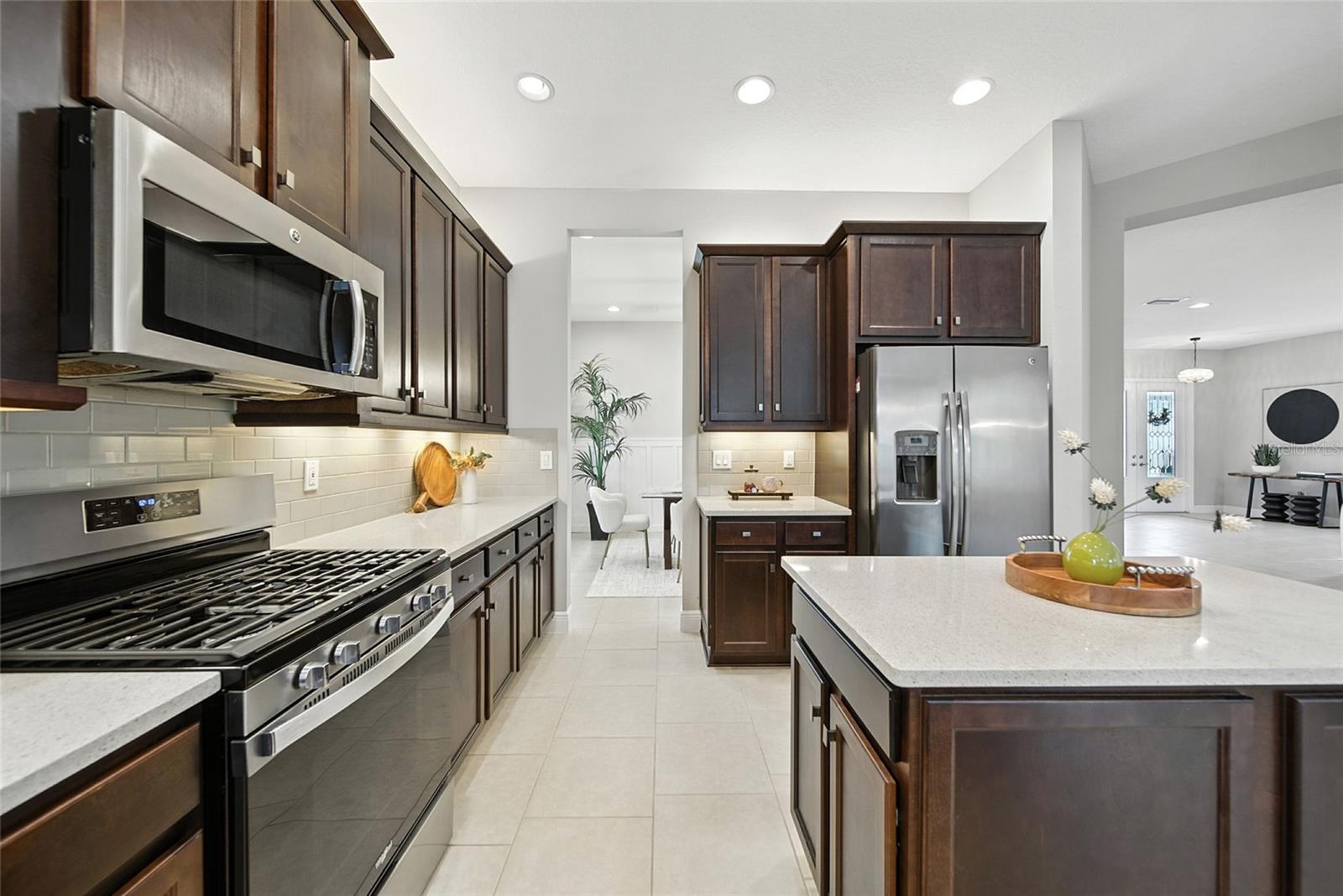 2495 OAKWOOD PRESERVE DR, WESLEY CHAPEL, FL — photo 15