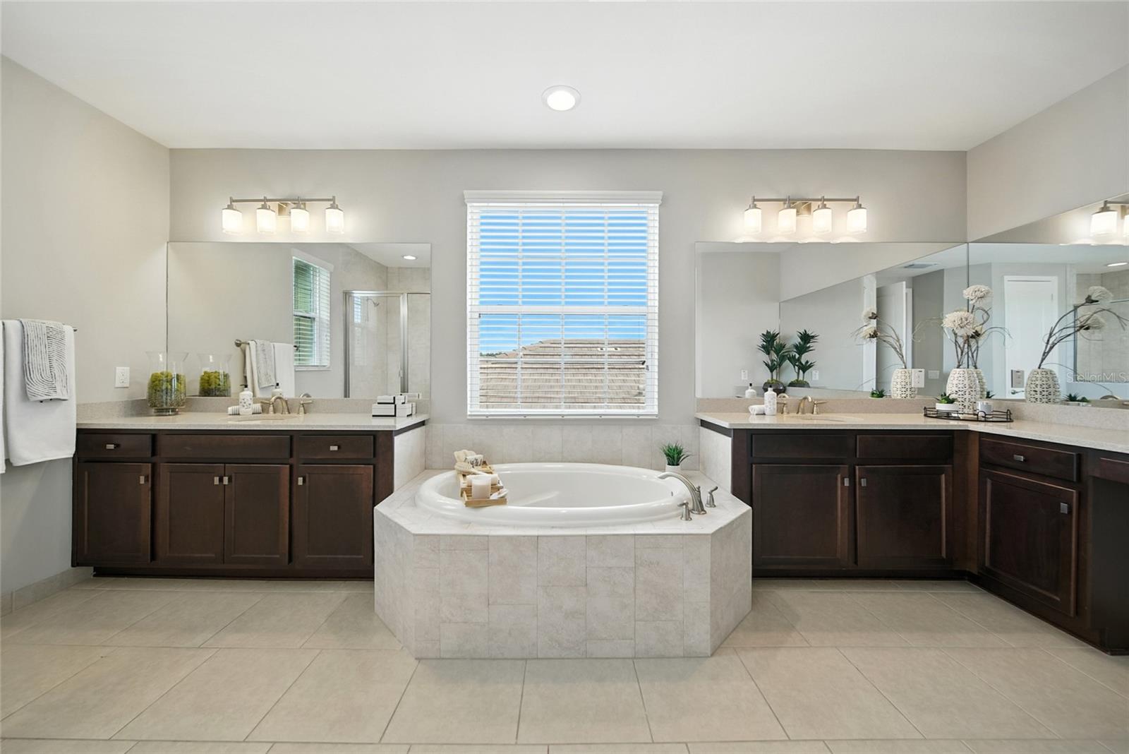 2495 OAKWOOD PRESERVE DR, WESLEY CHAPEL, FL — photo 28