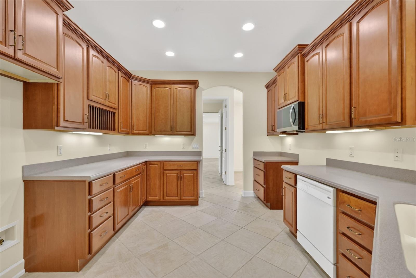 42808 ROYAL TRAILS RD, EUSTIS, FL — photo 11