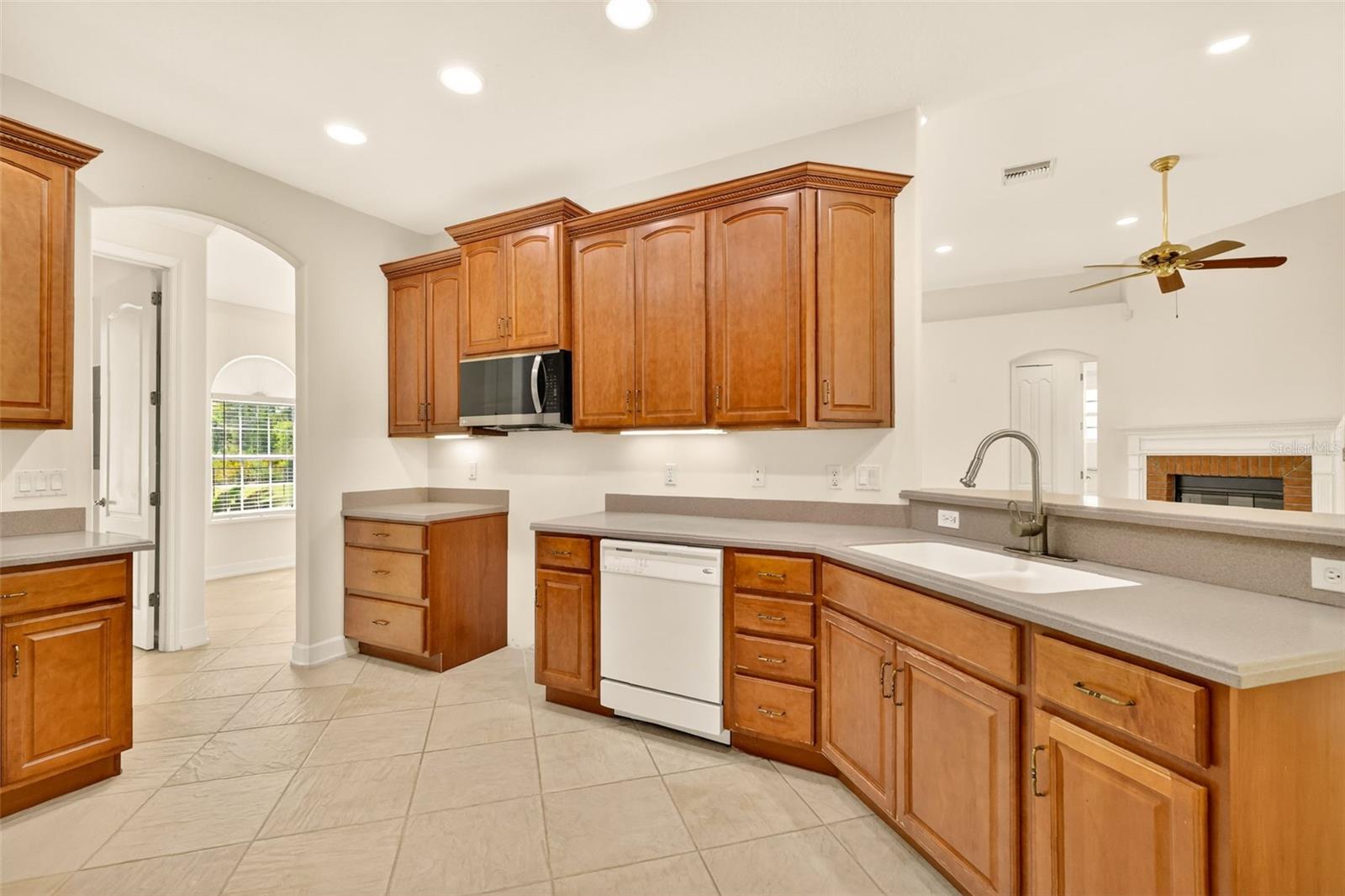 42808 ROYAL TRAILS RD, EUSTIS, FL — photo 13