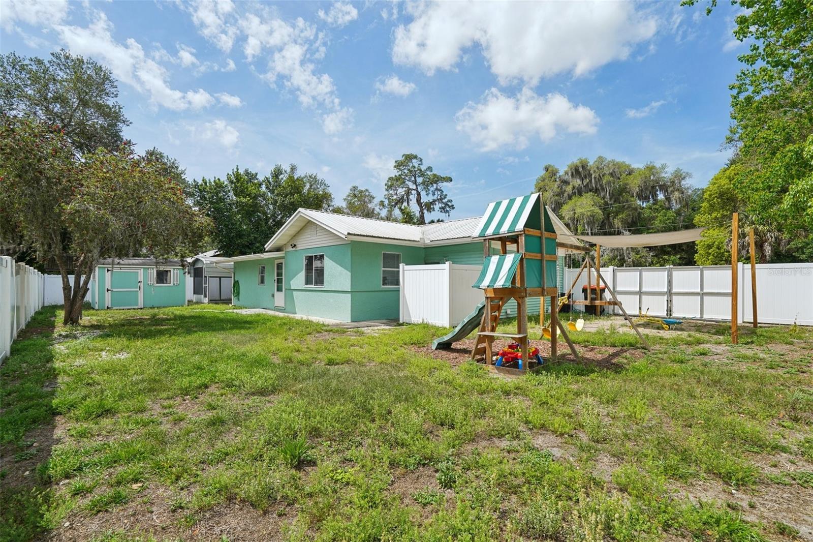 12385 SE 135TH CT, OCKLAWAHA, FL — photo 22