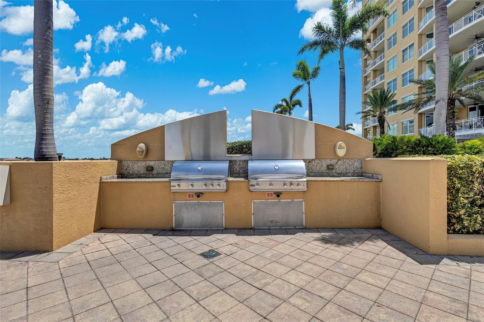 130 RIVIERA DUNES WAY #802, PALMETTO, FL — photo 33