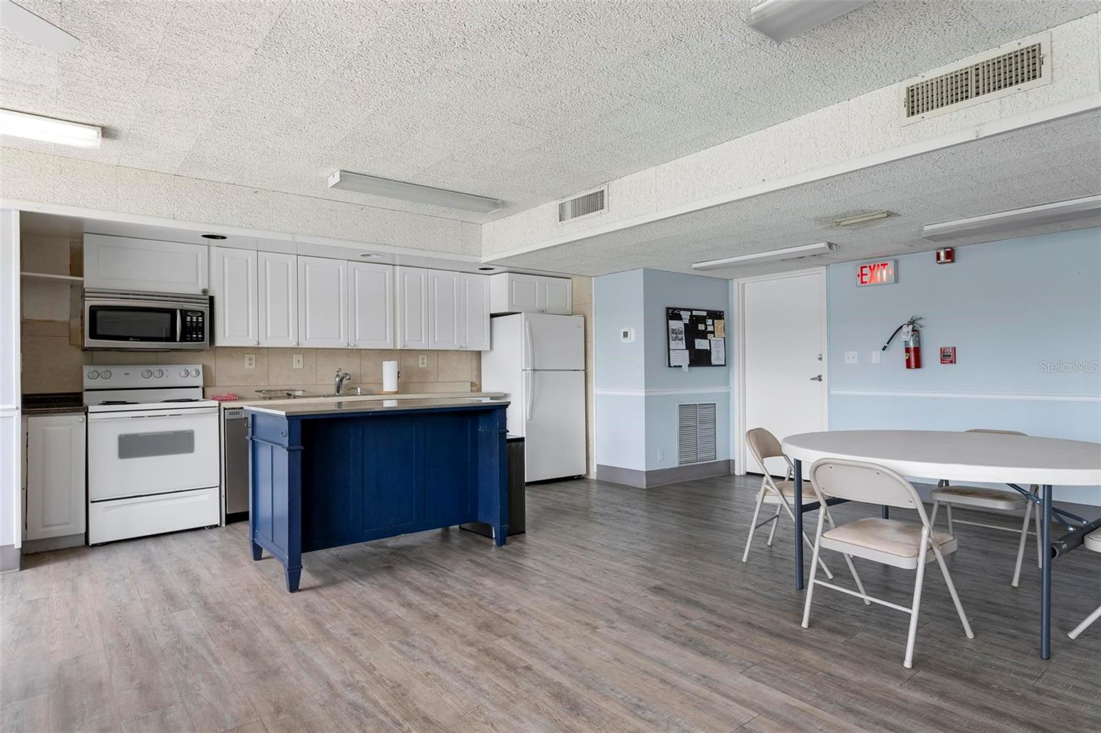 2901 26TH ST W #303, BRADENTON, FL — photo 30