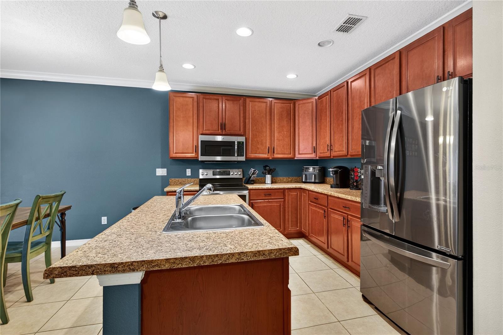 2454 NORWOOD PL, TAVARES, FL — photo 12