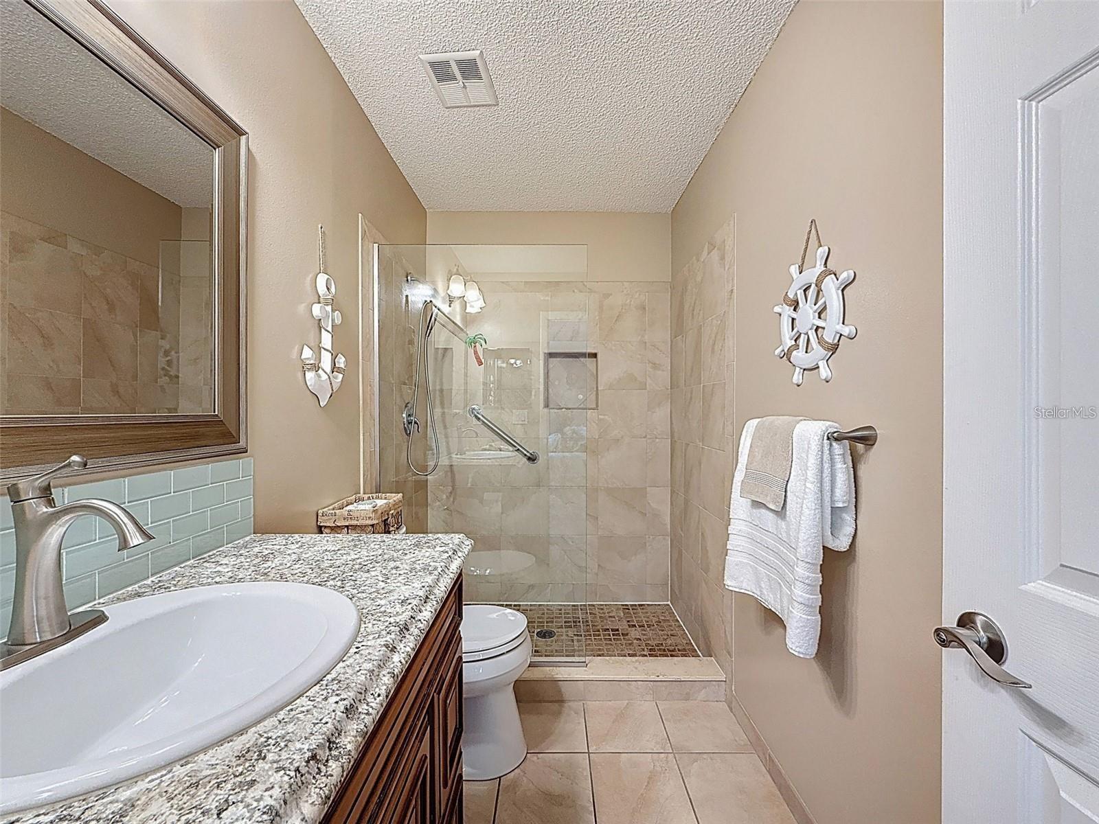 9981 EAGLES POINT CIR #4, PORT RICHEY, FL — photo 7