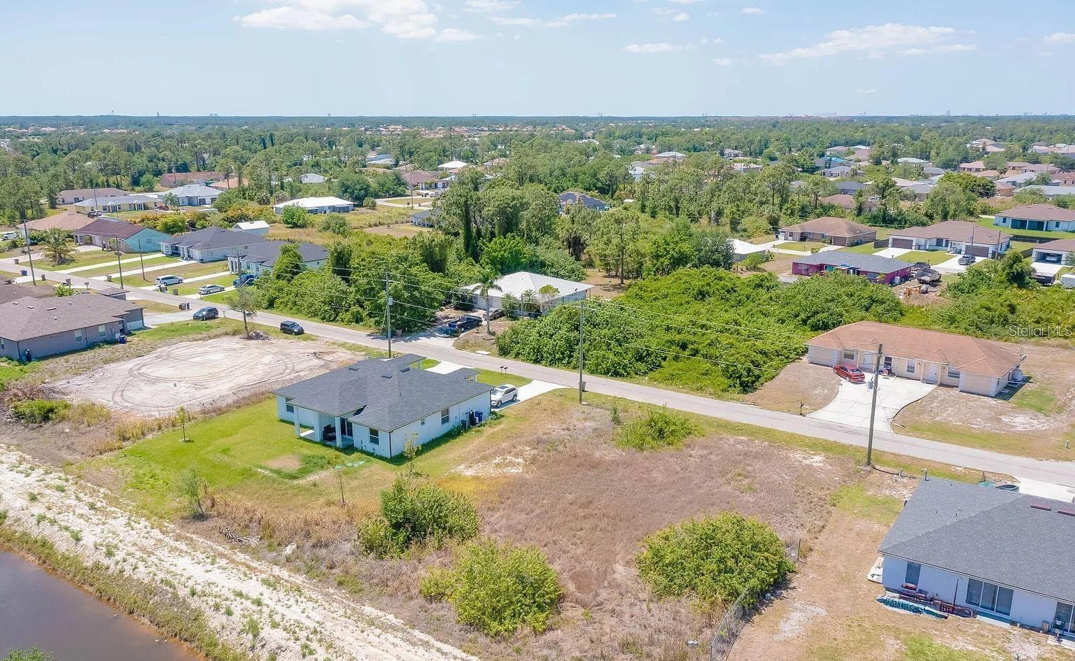 2405/2407 ANSEL AVE S, LEHIGH ACRES, FL — photo 2