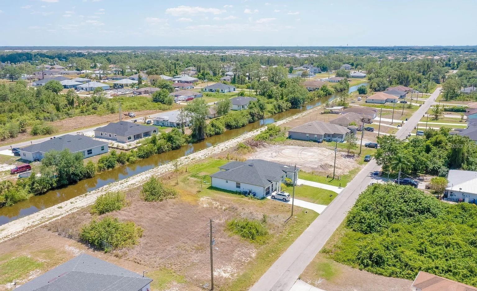 2405/2407 ANSEL AVE S, LEHIGH ACRES, FL — photo 4