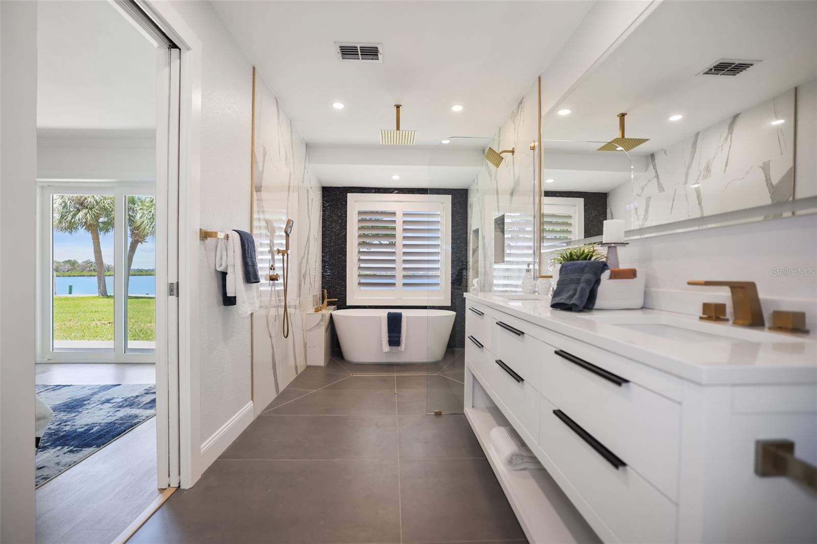 11930 W BAYSHORE DR, CRYSTAL RIVER, FL — photo 10