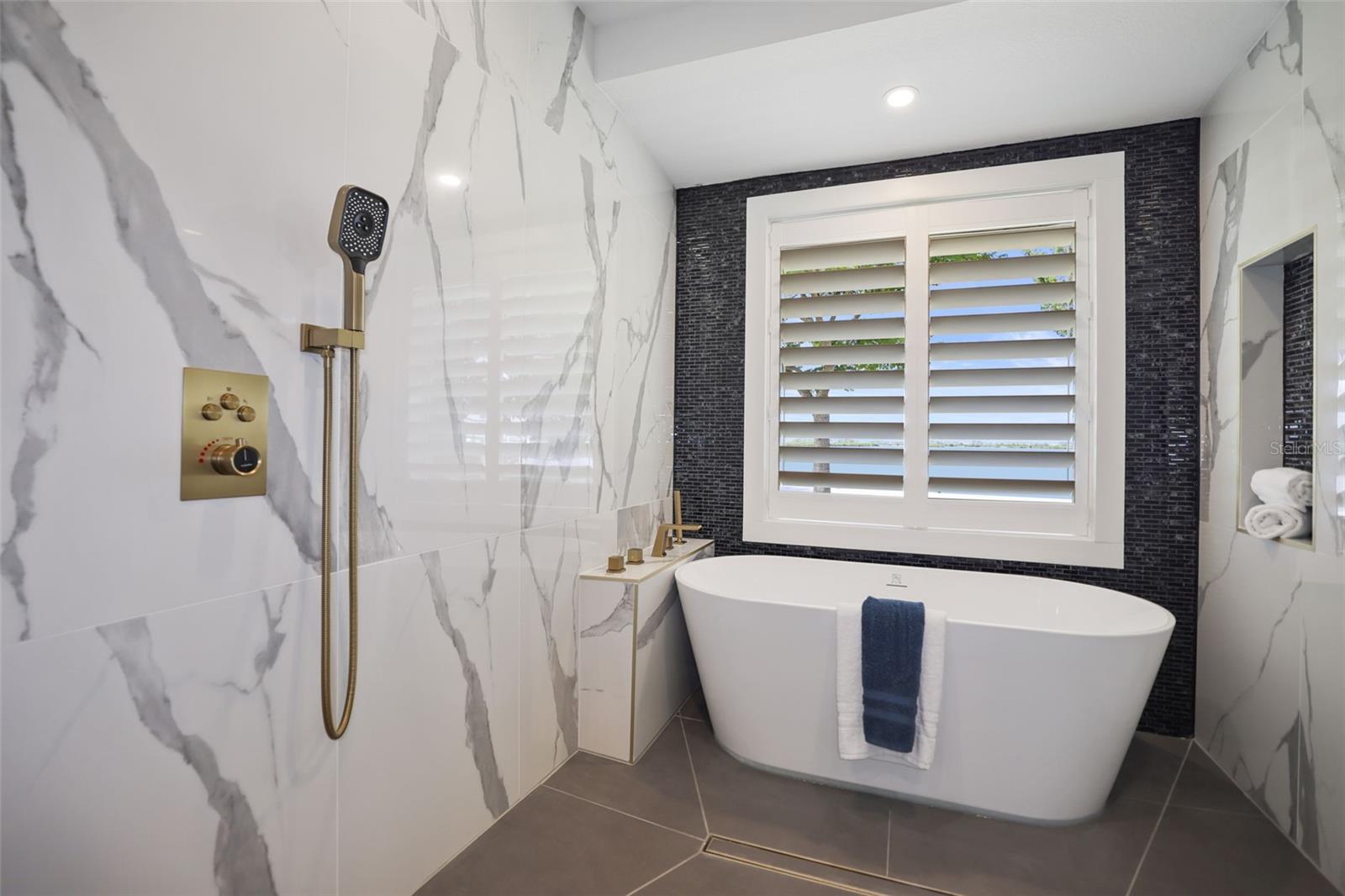 11930 W BAYSHORE DR, CRYSTAL RIVER, FL — photo 13