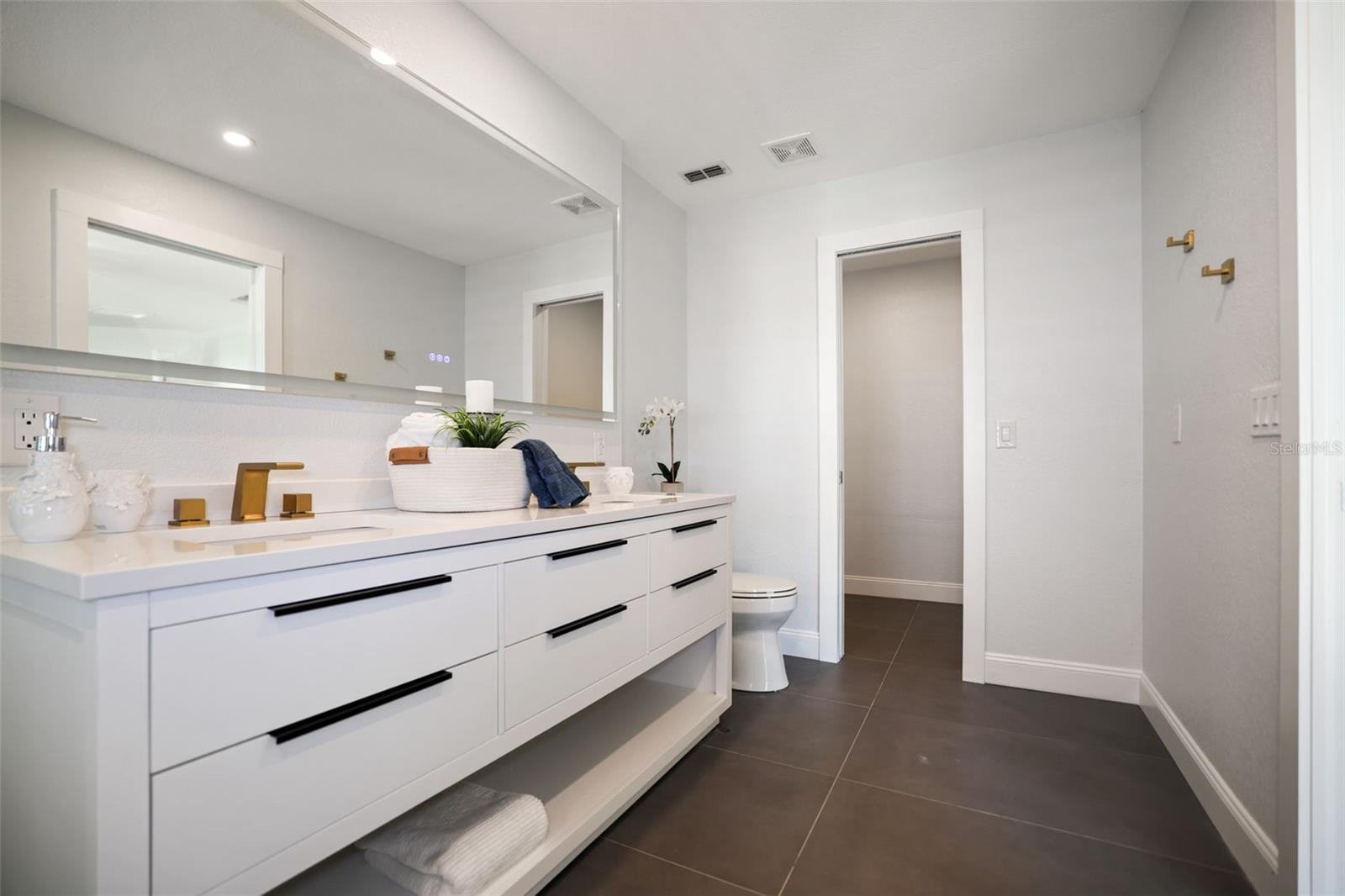 11930 W BAYSHORE DR, CRYSTAL RIVER, FL — photo 14