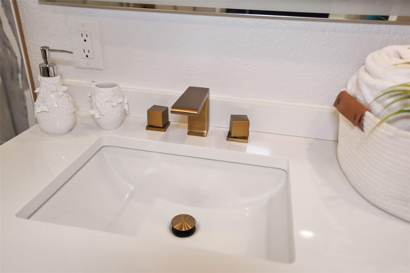 11930 W BAYSHORE DR, CRYSTAL RIVER, FL — photo 17
