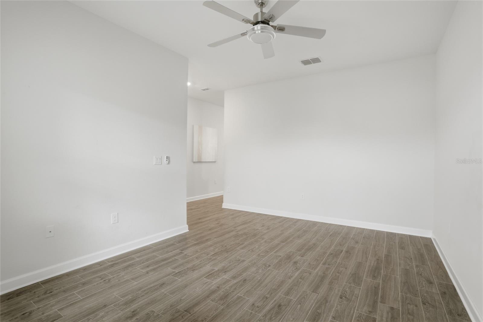 2154 CAMDEN LOOP, DAVENPORT, FL — photo 11