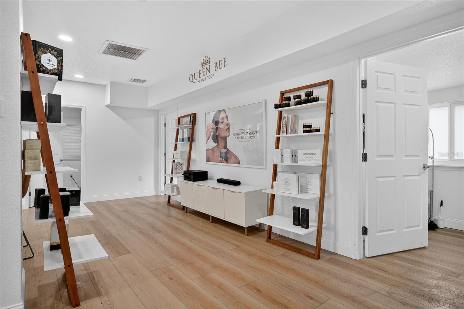 411 FLAGLER AVE #B, NEW SMYRNA BEACH, FL — photo 17