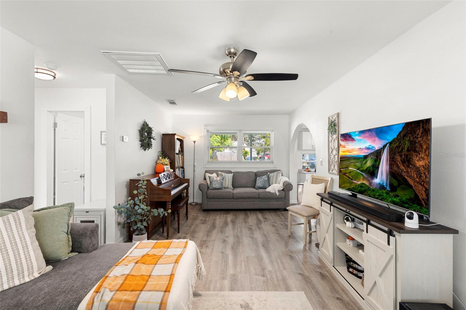 7001 13TH ST N, ST PETERSBURG, FL — photo 8