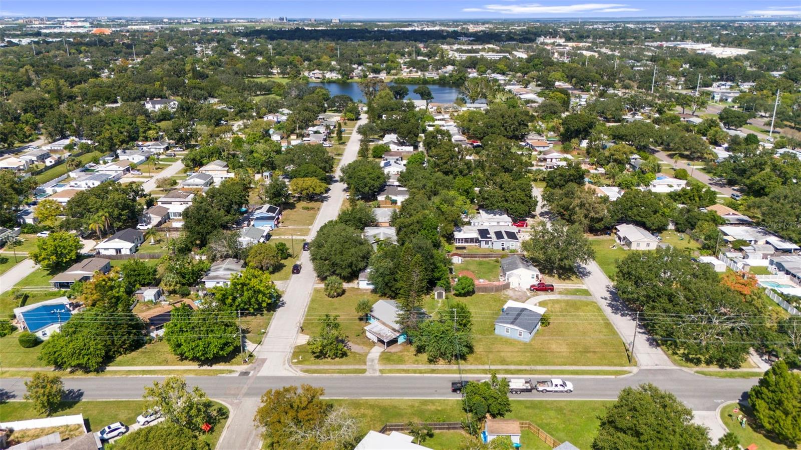 7001 13TH ST N, ST PETERSBURG, FL — photo 41