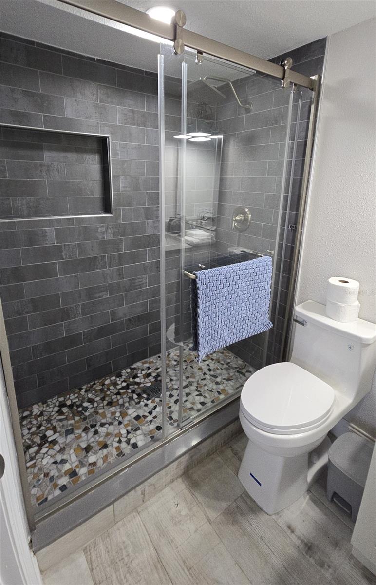 2107 PINE TER, SARASOTA, FL — photo 14