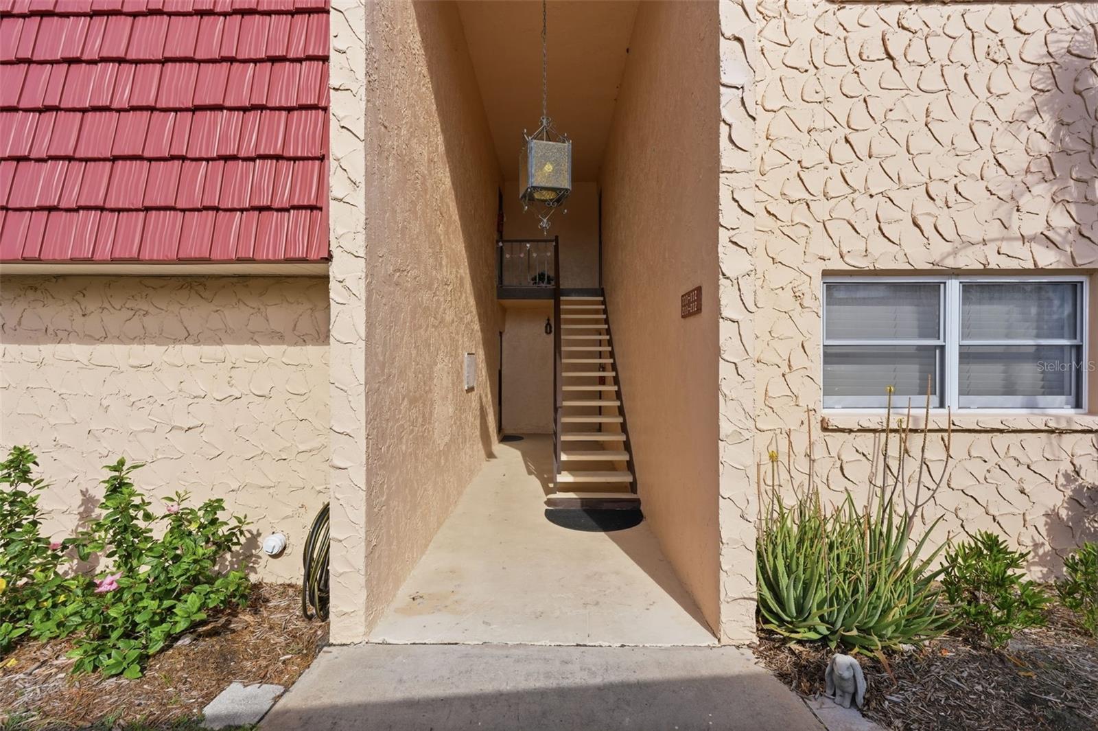 212 CEDARWOOD CIR #212, SEMINOLE, FL — photo 2