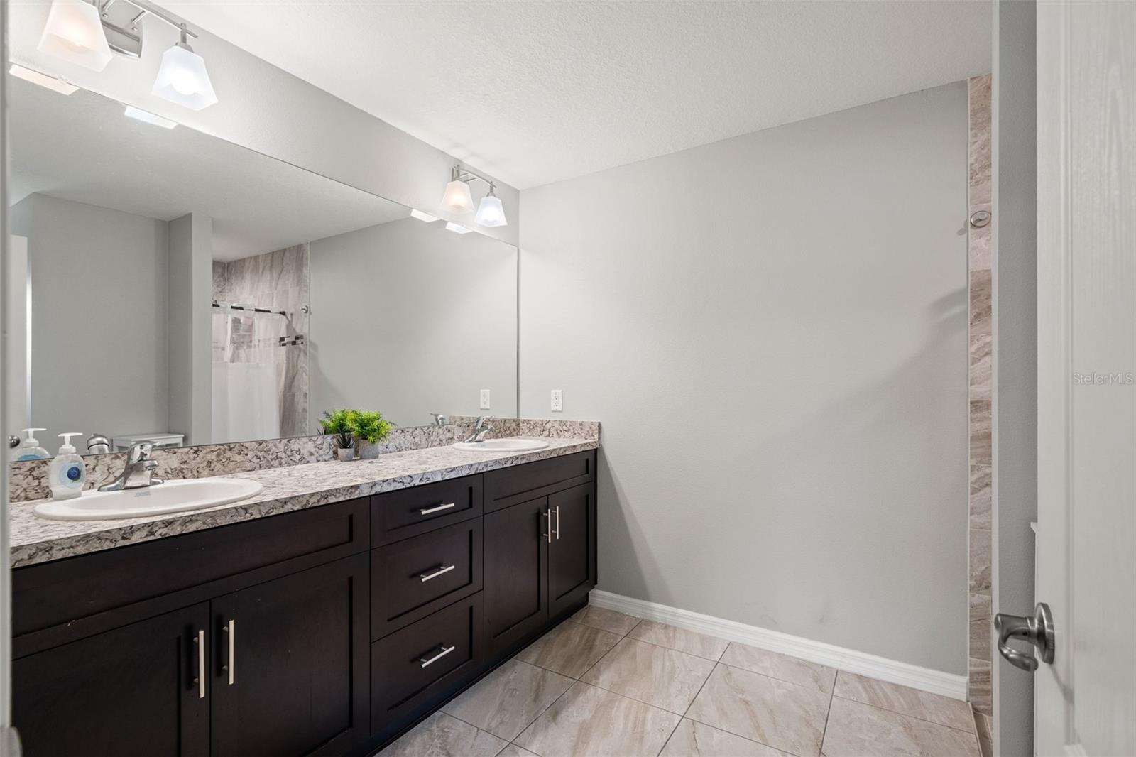 12015 PHOENIX AVE, WEEKI WACHEE, FL — photo 20