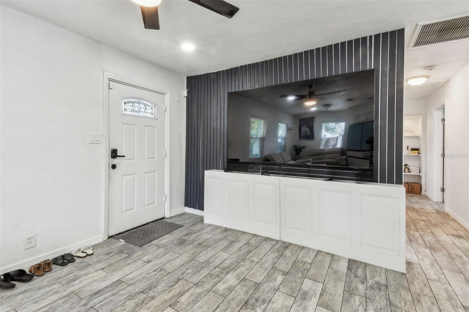 4005 W TYSON AVE, TAMPA, FL — photo 4