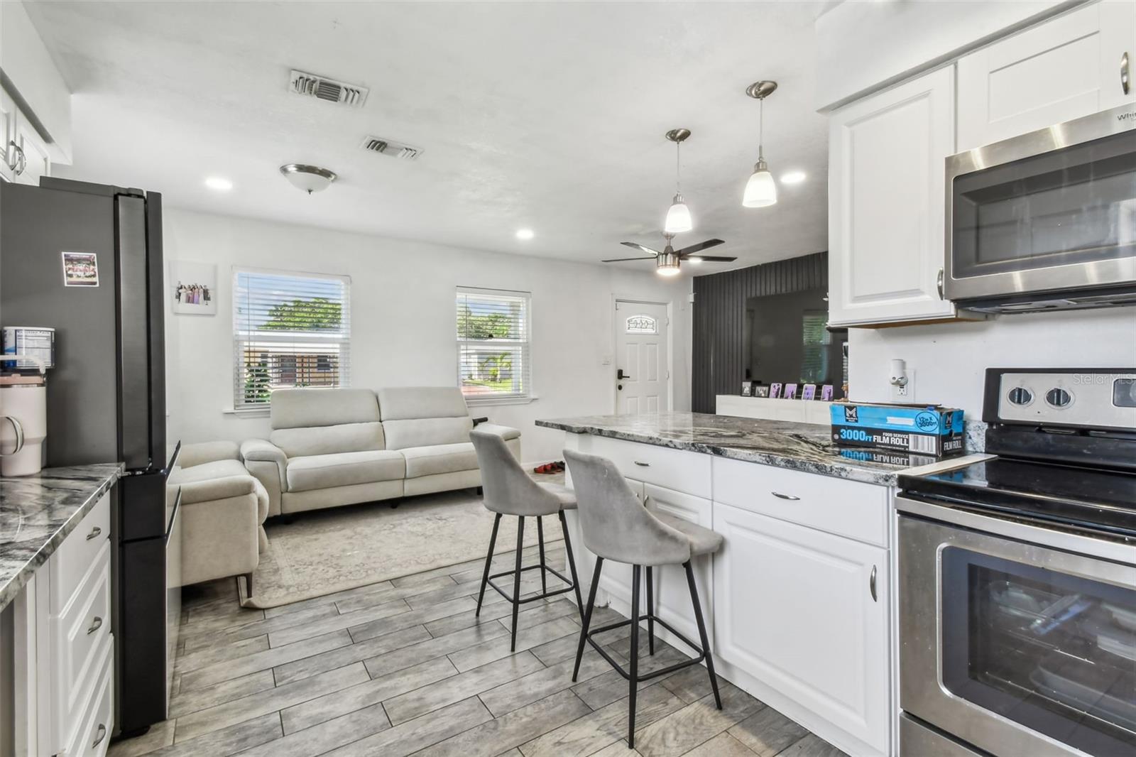 4005 W TYSON AVE, TAMPA, FL — photo 14