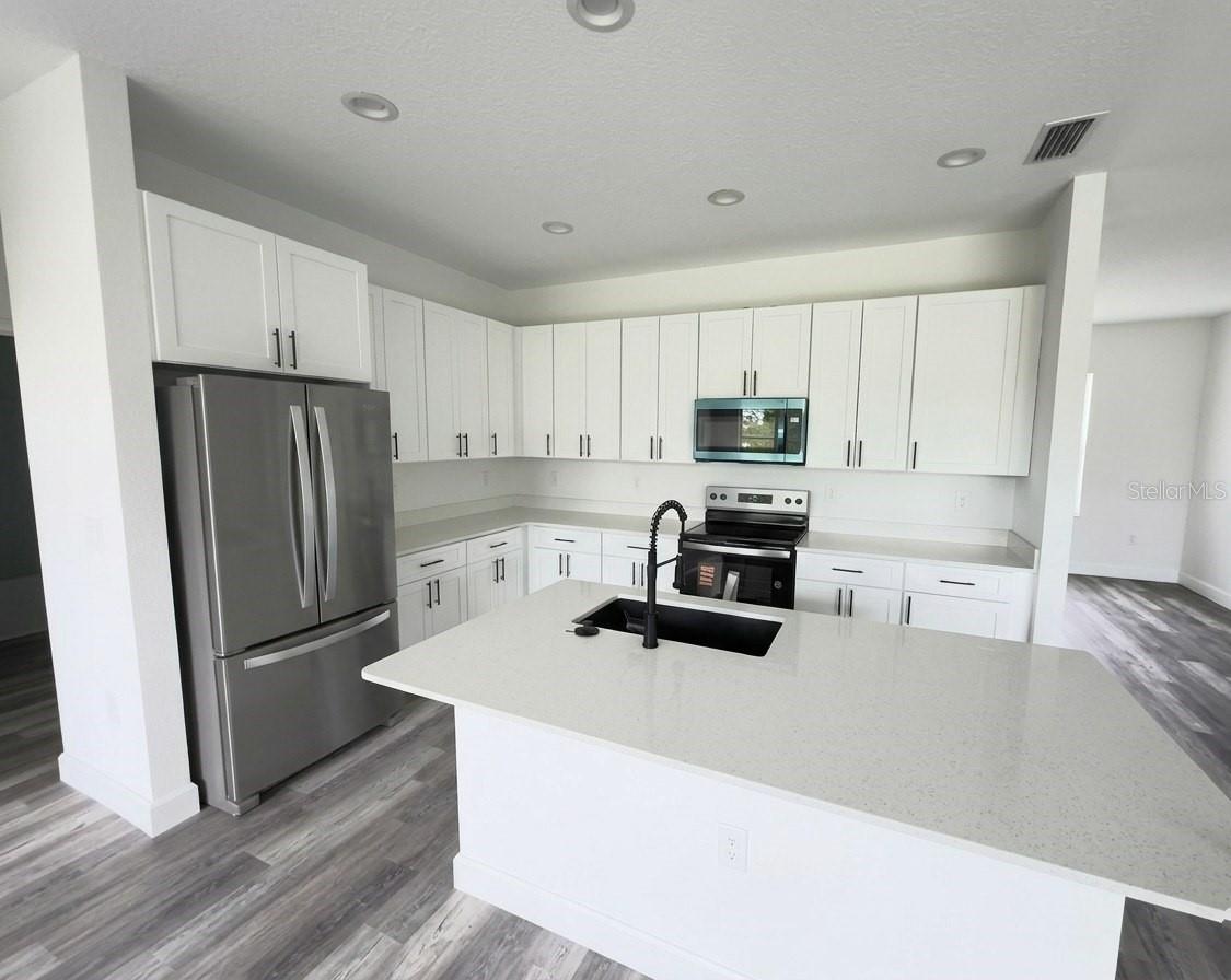 14683 INGRAHAM BLVD, PORT CHARLOTTE, FL — photo 2