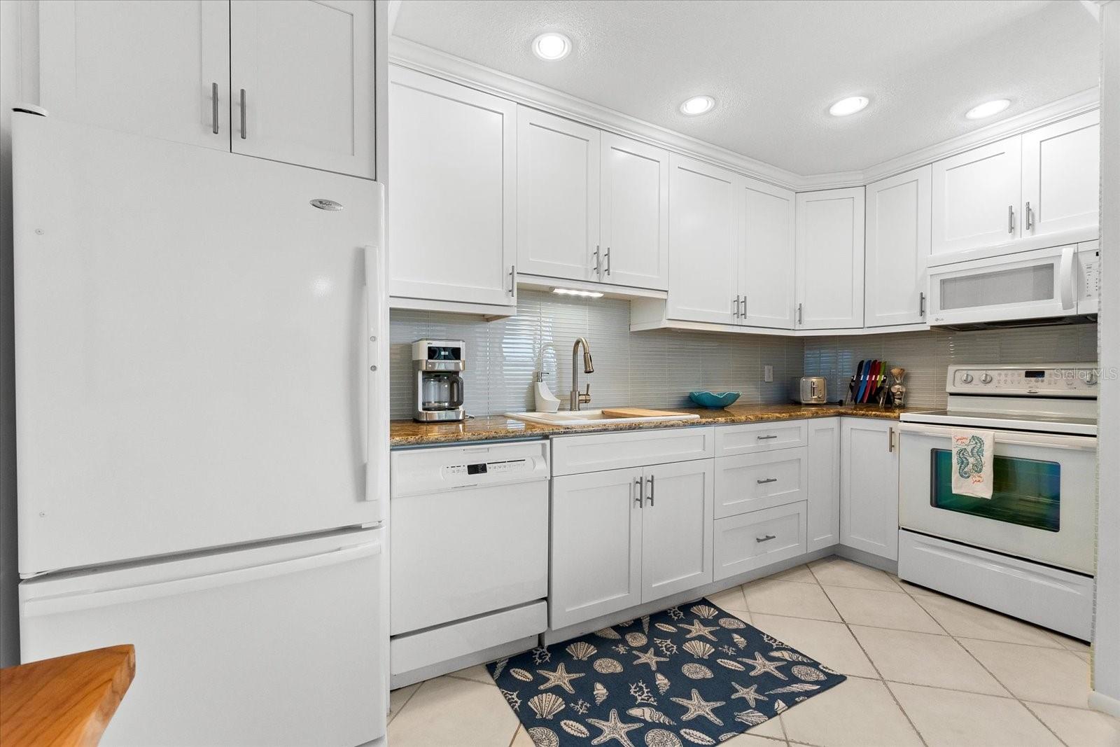 6708 SARASEA CIR #202, SARASOTA, FL — photo 13