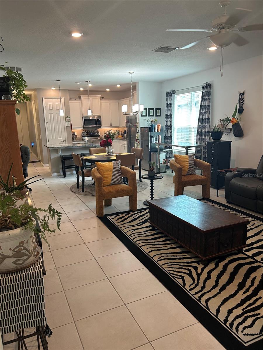 377 VESTRELLA DR, KISSIMMEE, FL — photo 4