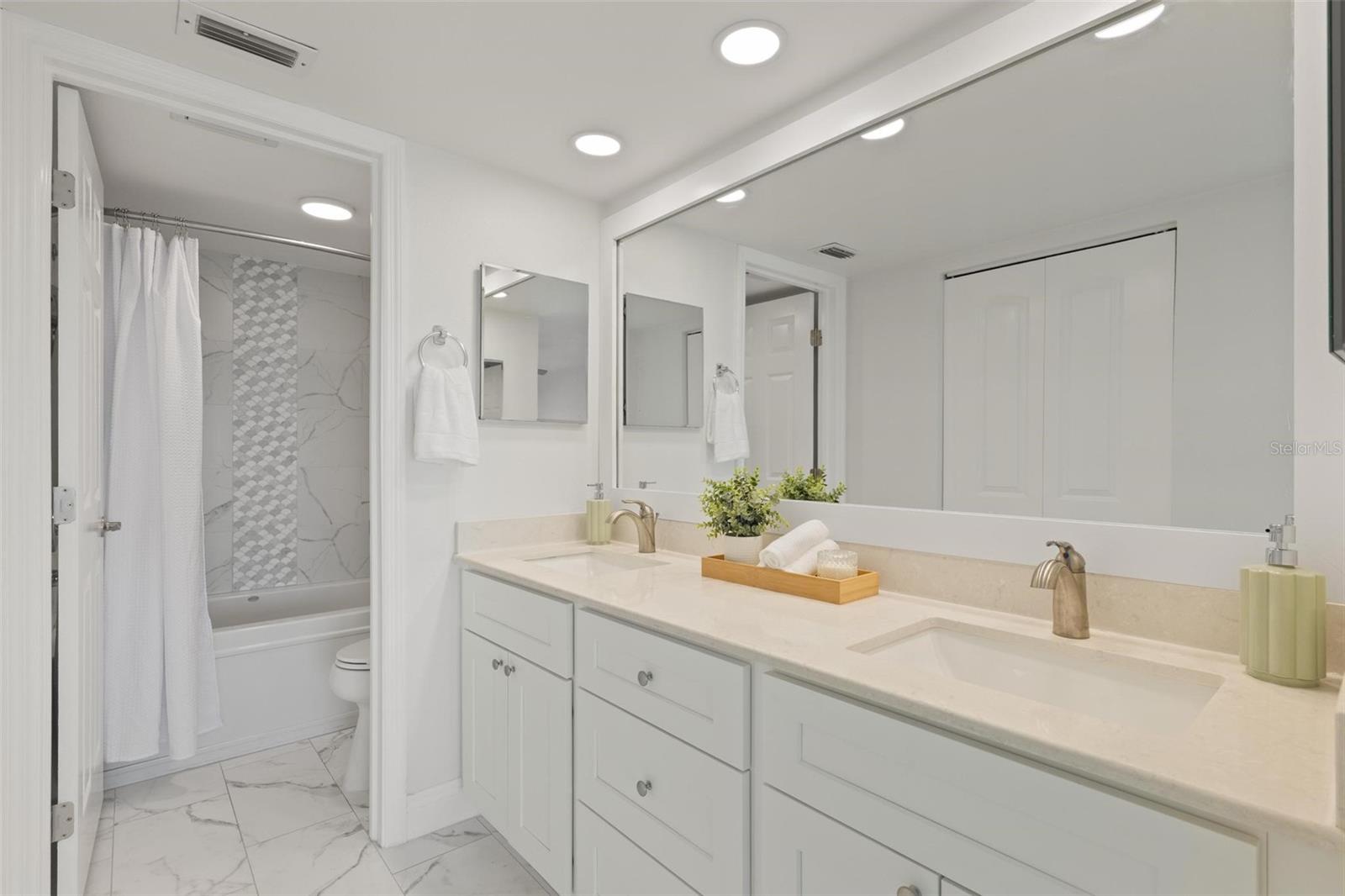 7540 SUNSHINE SKYWAY LN S #T35, ST PETERSBURG, FL — photo 13