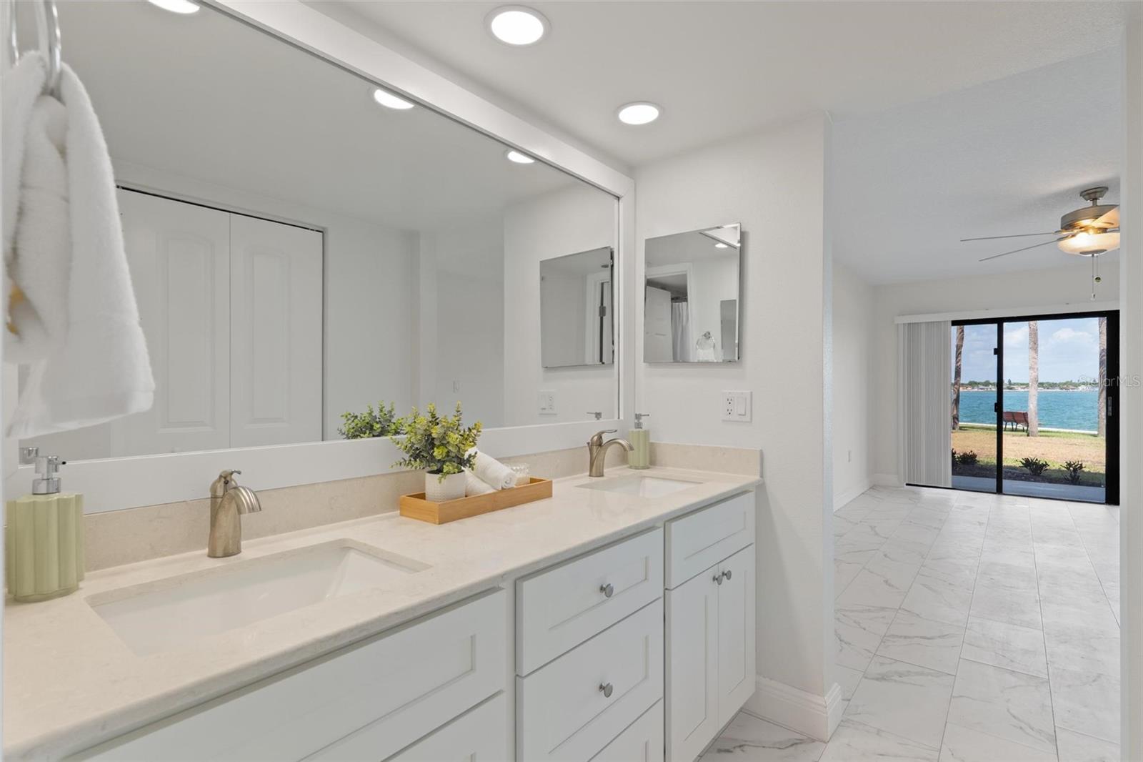 7540 SUNSHINE SKYWAY LN S #T35, ST PETERSBURG, FL — photo 15