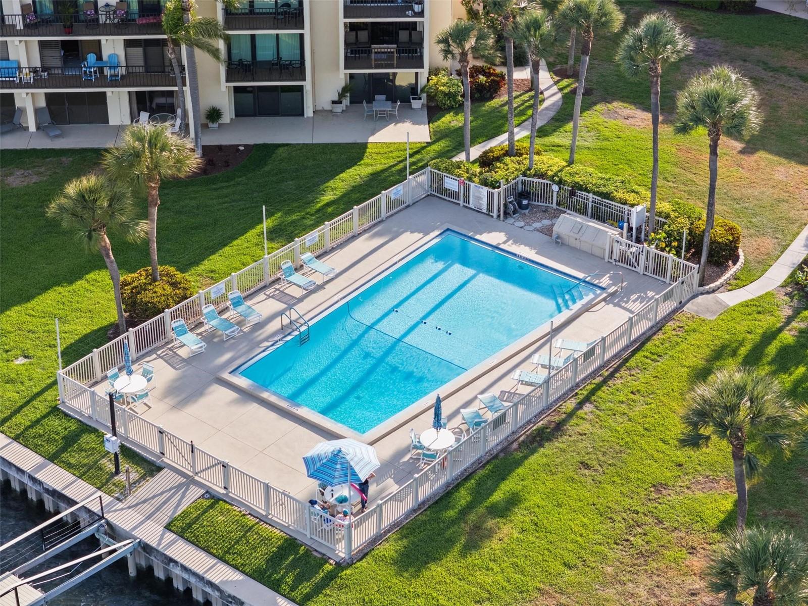 7540 SUNSHINE SKYWAY LN S #T35, ST PETERSBURG, FL — photo 24