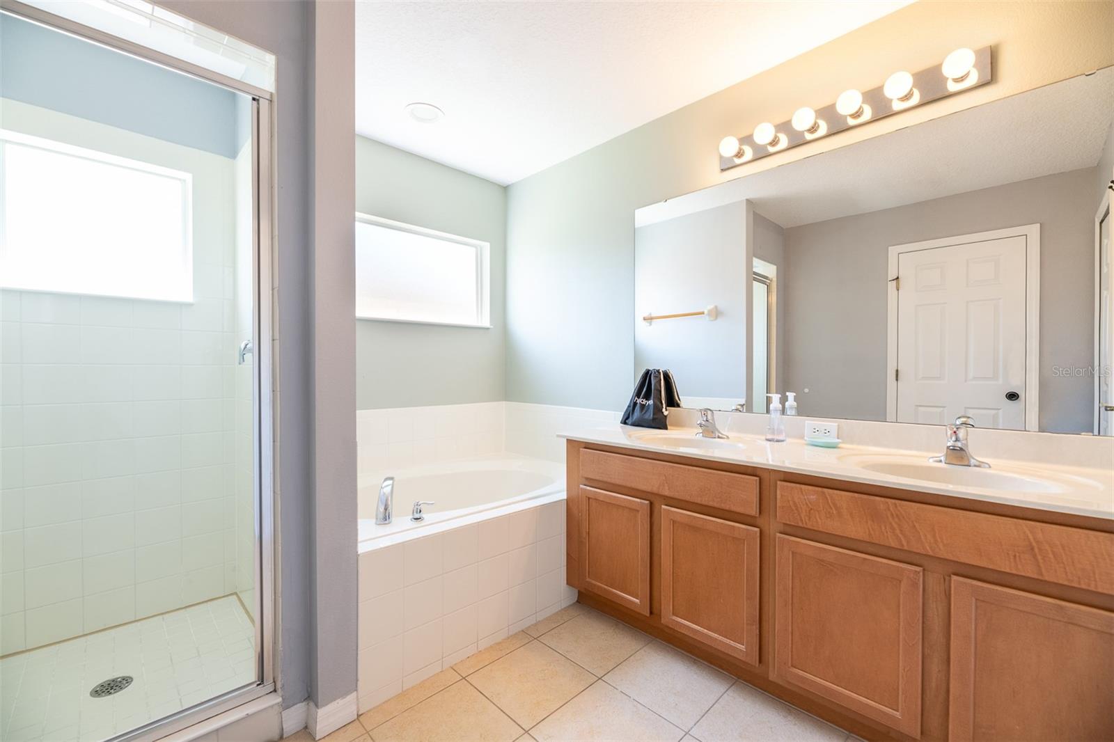 161 LAS FUENTES DR, KISSIMMEE, FL — photo 32