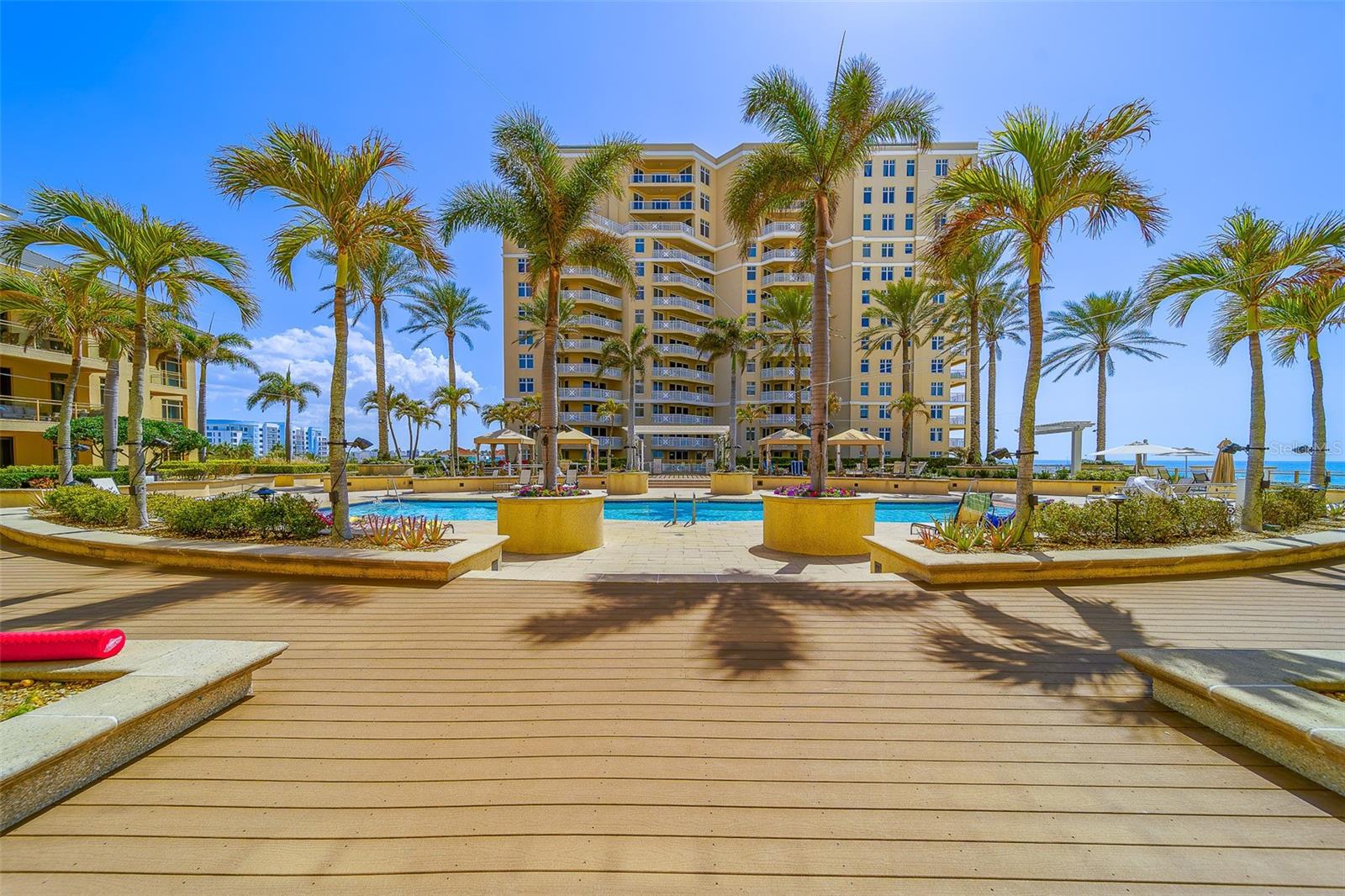 11 BAYMONT ST #1109, CLEARWATER BEACH, FL