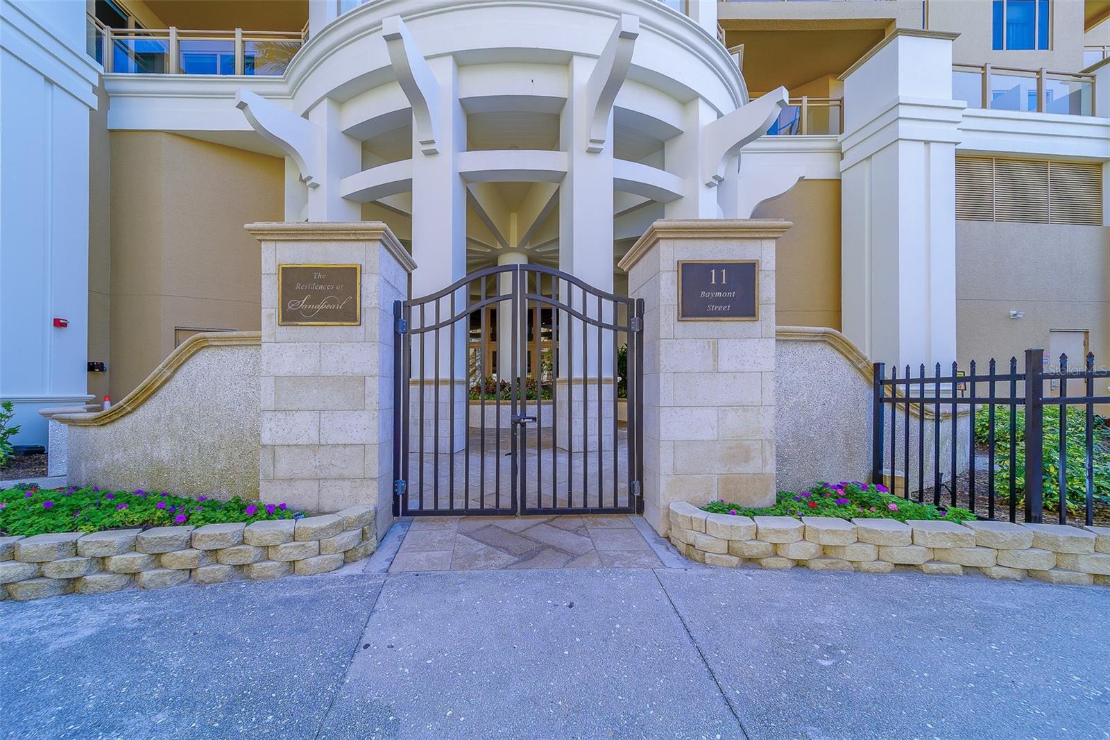 11 BAYMONT ST #1109, CLEARWATER BEACH, FL — photo 3